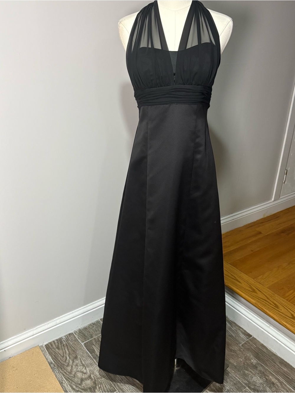 David’s Bridal Black Halter Dress Sz 6 Satin Gown Chiffon Prom Bridesmaid